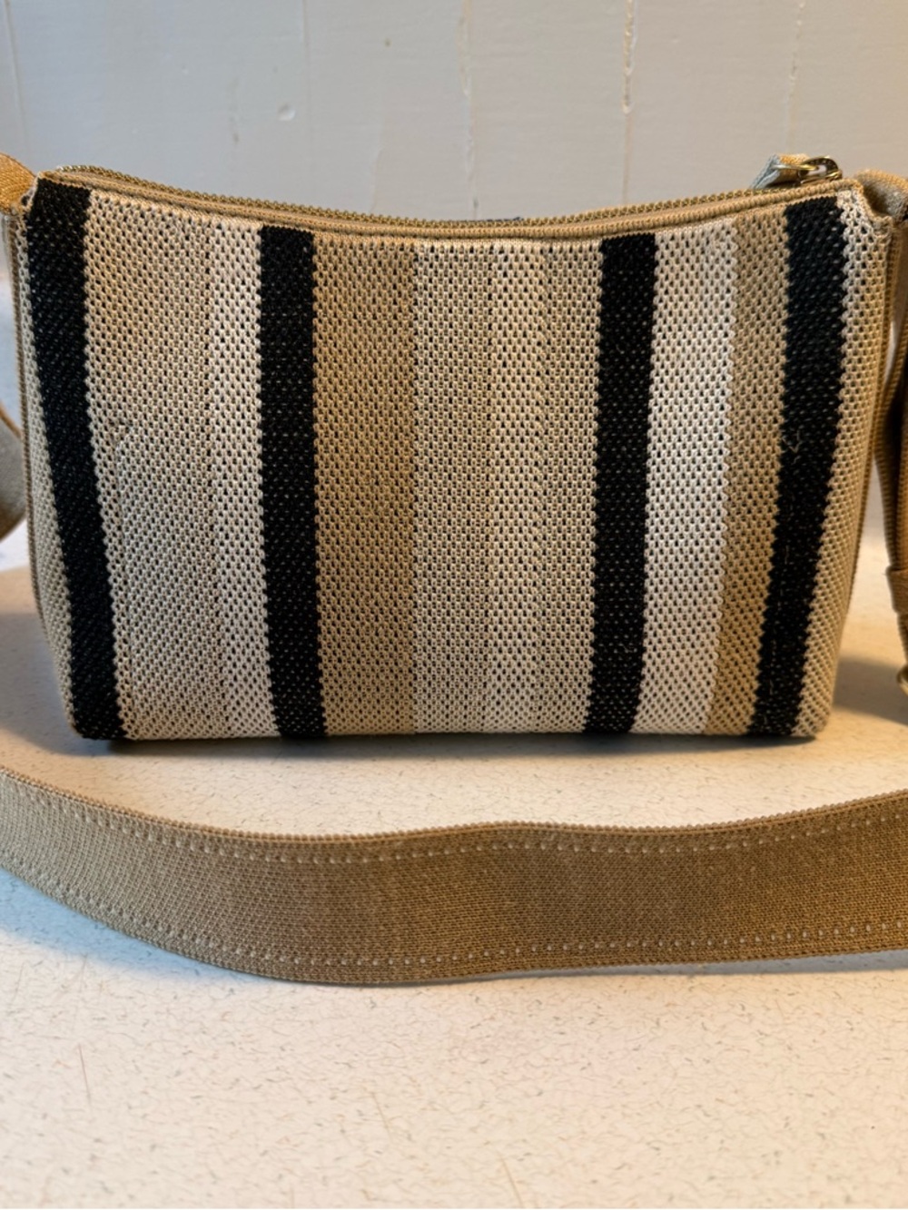 Rothy’s Striped Tan/Black/White Crossbody with Blue Accent Trim - Picture 2 of 5